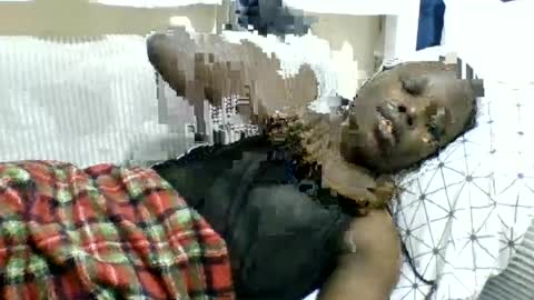 pretty_petite_ebony online show from June 2026 01:03:01 AM
