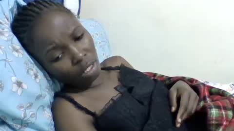 pretty_petite_ebony online show from June 2026 09:56:02 PM