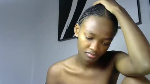 Snapshot of pretty_queennie chatting on April 2026 12:43:01 PM Pretty doll online show from April 2026 12:43:01 PM