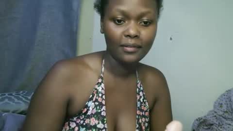 Snapshot of pretty_shanz chatting on October 2025 08:22:01 PM pretty_shanz online show from October 2025 08:22:01 PM
