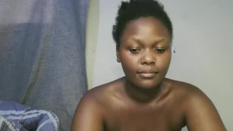 Snapshot of pretty_shanz chatting on October 2025 12:06:01 PM pretty_shanz online show from October 2025 12:06:01 PM