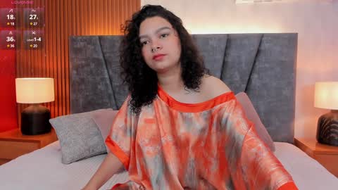 Snapshot of pretty_sunlight_ chatting on December 2024 01:25:02 AM Daisy Flower online show from December 2024 01:25:02 AM