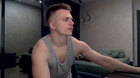 Snapshot of pretty_sweety chatting on December 2024 07:06:02 AM Justin online show from December 2024 07:06:02 AM