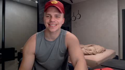 Snapshot of pretty_sweety chatting on January 2025 02:06:02 AM Justin online show from January 2025 02:06:02 AM