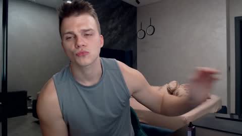 Snapshot of pretty_sweety chatting on January 2025 06:27:01 AM Justin online show from January 2025 06:27:01 AM