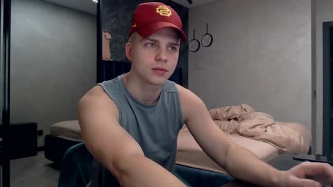 Snapshot of pretty_sweety chatting on January 2025 03:34:02 AM Justin online show from January 2025 03:34:02 AM