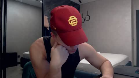 Snapshot of pretty_sweety chatting on January 2025 02:51:01 AM Justin online show from January 2025 02:51:01 AM