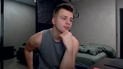 Snapshot of pretty_sweety chatting on February 2025 03:39:02 AM Justin online show from February 2025 03:39:02 AM