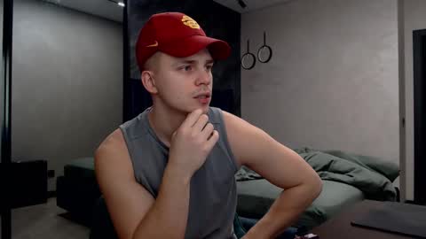Snapshot of pretty_sweety chatting on February 2025 03:09:02 AM Justin online show from February 2025 03:09:02 AM