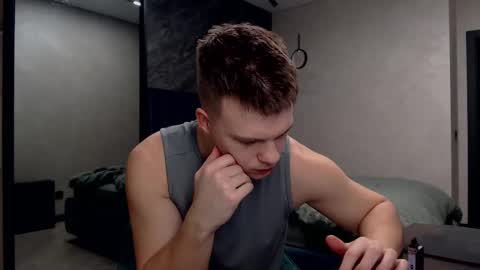 Snapshot of pretty_sweety chatting on February 2025 08:09:02 PM Justin online show from February 2025 08:09:02 PM