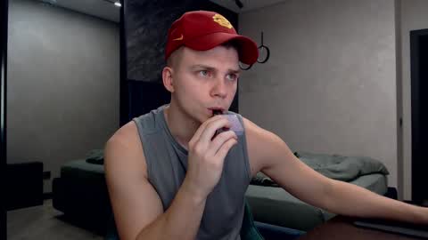Snapshot of pretty_sweety chatting on March 2025 06:44:01 AM Justin online show from March 2025 06:44:01 AM