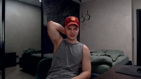 Snapshot of pretty_sweety chatting on March 2025 06:46:01 AM Justin online show from March 2025 06:46:01 AM