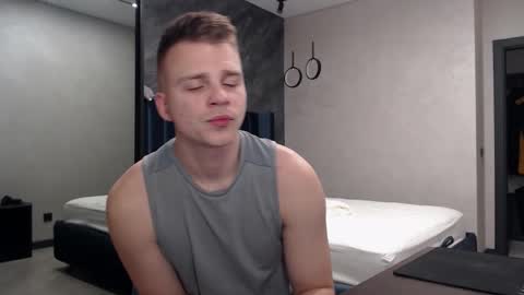 Justin online show from November 2025 04:25:01 PM