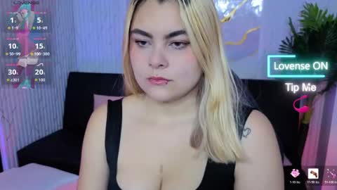 Snapshot of pretty_tay chatting on May 2026 11:39:01 AM pretty_tay online show from May 2026 11:39:01 AM