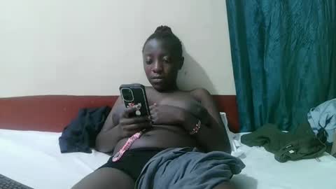 Snapshot of pretty_tiffany1 chatting on November 2025 09:09:02 AM pretty_tiffany1 online show from November 2025 09:09:02 AM