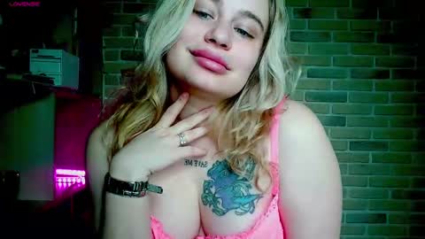 Snapshot of prettyaliceee chatting on January 2025 06:41:02 AM Alice online show from January 2025 06:41:02 AM