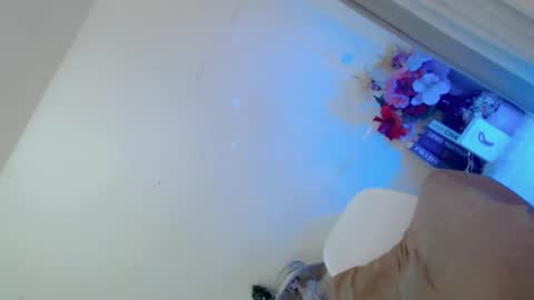 prettybadbitch28 online show from June 2026 01:37:01 PM