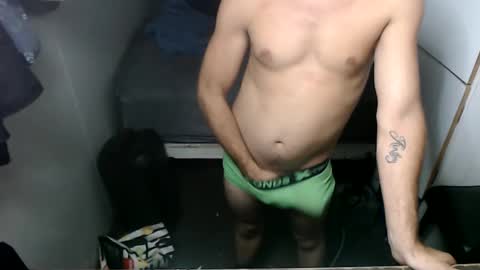 Snapshot of prettybigcock1of chatting on December 2024 01:27:02 PM Prettybigcock1 online show from December 2024 01:27:02 PM