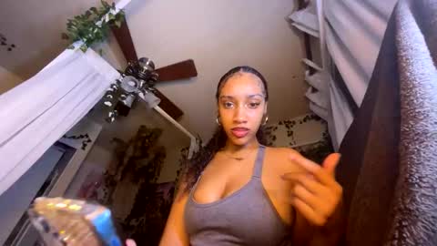 prettyblackgal online show from December 2025 07:58:01 AM