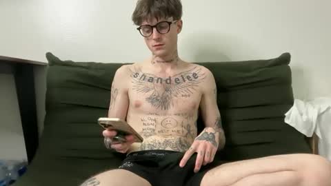 pretty boy online show from February 2026 03:22:02 AM