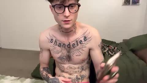 pretty boy online show from February 2026 04:55:02 AM