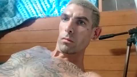 Snapshot of prettyboytatted69 chatting on September 2025 06:42:01 PM Prettyslangin69 FYPM online show from September 2025 06:42:01 PM
