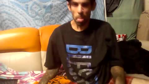 Snapshot of prettyboytatted69 chatting on November 2025 01:29:02 AM Prettyslangin69 FYPM online show from November 2025 01:29:02 AM