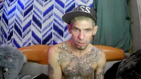 Snapshot of prettyboytatted69 chatting on December 2025 10:38:02 PM Prettyslangin69 FYPM online show from December 2025 10:38:02 PM