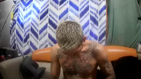 Snapshot of prettyboytatted69 chatting on December 2025 08:57:02 PM Prettyslangin69 FYPM online show from December 2025 08:57:02 PM