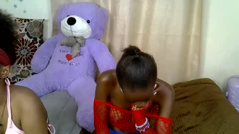 Snapshot of prettybunnny chatting on November 2025 12:54:01 AM Bunny online show from November 2025 12:54:01 AM