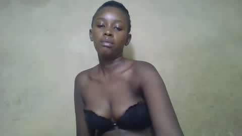 prettycarl_2 online show from September 2025 02:44:02 AM