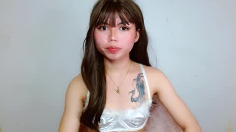 Snapshot of prettyjulian chatting on December 2024 09:01:02 AM SEXY JULIA online show from December 2024 09:01:02 AM