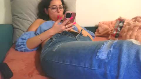 prettyjulliette online show from November 2025 06:31:02 PM