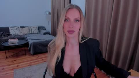Eva online show from May 2026 11:23:04 PM