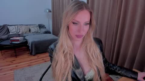 Eva online show from May 2026 10:04:02 PM