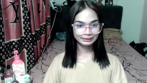 prettykhelcy online show from June 2026 11:32:01 AM