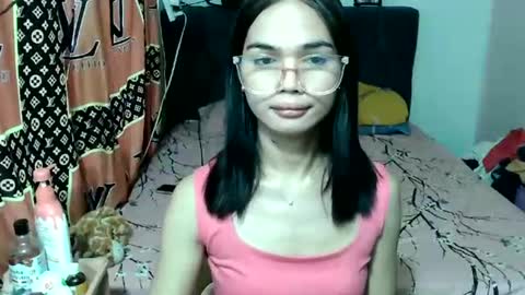 prettykhelcy online show from June 2026 12:08:02 AM