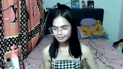 prettykhelcy online show from June 2026 12:46:02 AM
