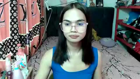 prettykhelcy online show from June 2026 02:03:01 AM