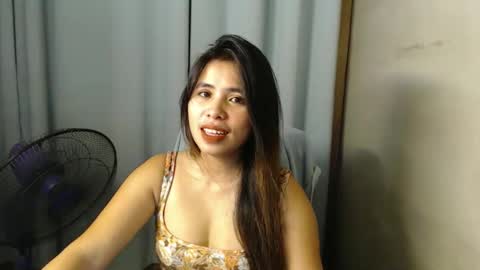 Snapshot of prettylicious_girl chatting on January 2026 04:03:01 AM precious online show from January 2026 04:03:01 AM