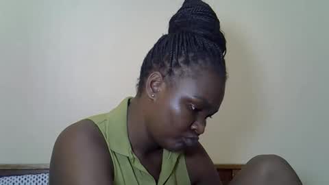 LILIAN online show from April 2026 01:57:02 PM