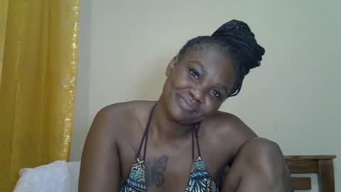 Snapshot of prettyliz30 chatting on July 2026 03:23:01 AM LILIAN online show from July 2026 03:23:01 AM