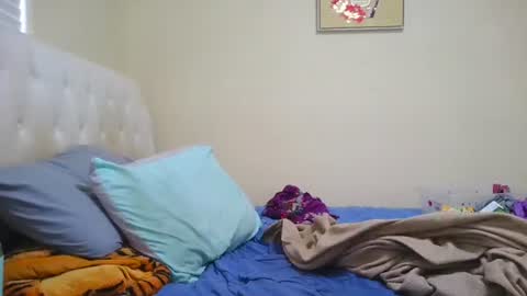 Snapshot of prettylondond chatting on July 2026 01:10:02 AM prettylondond online show from July 2026 01:10:02 AM
