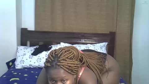 Snapshot of prettymel_ chatting on March 2025 09:48:02 PM prettymel_ online show from March 2025 09:48:02 PM