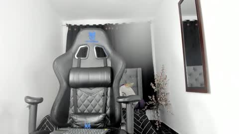 Snapshot of prettypervyx chatting on March 2025 09:21:01 AM Laura Onlyfans 40OFF online show from March 2025 09:21:01 AM