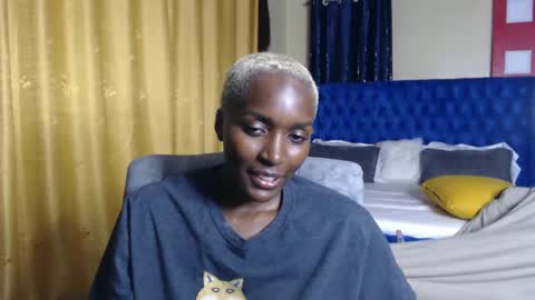 Snapshot of prettyquee chatting on January 2025 07:01:02 PM sasha online show from January 2025 07:01:02 PM