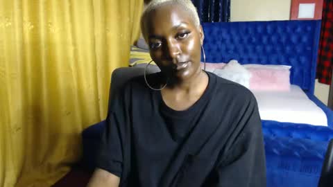 Snapshot of prettyquee chatting on January 2025 07:27:01 PM sasha online show from January 2025 07:27:01 PM