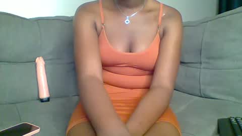 pretty queen online show from November 2025 11:25:02 PM