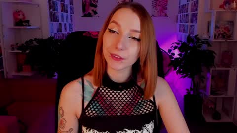 Snapshot of prettyreckess chatting on December 2024 08:01:02 AM Mila -NONUDE MODEL online show from December 2024 08:01:02 AM