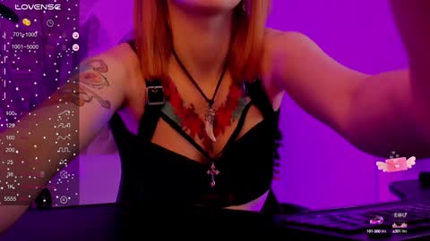 Snapshot of prettyreckess chatting on December 2024 02:17:02 PM Mila -NONUDE MODEL online show from December 2024 02:17:02 PM